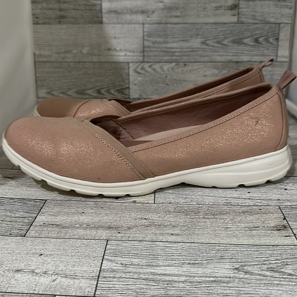 Lands end pink metallic slip on sneaker shoes size 10B - Picture 3 of 7